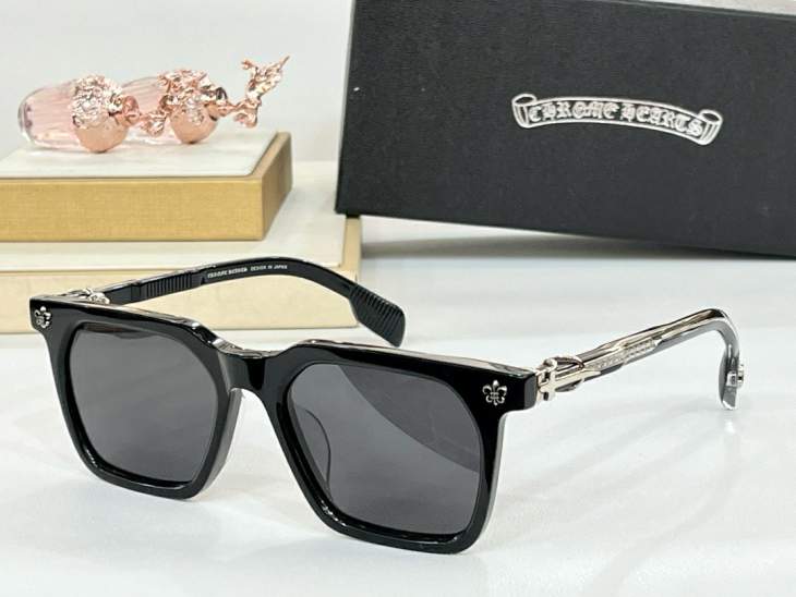 Picture of Chrome Hearts Sunglasses _SKUfw57426739fw